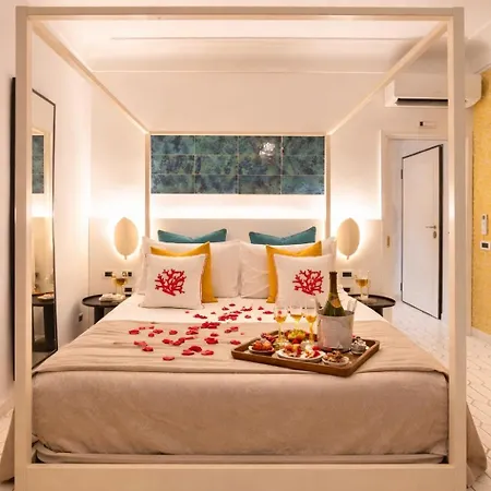 Con Jacuzzi In Piazzetta Dom wakacyjny