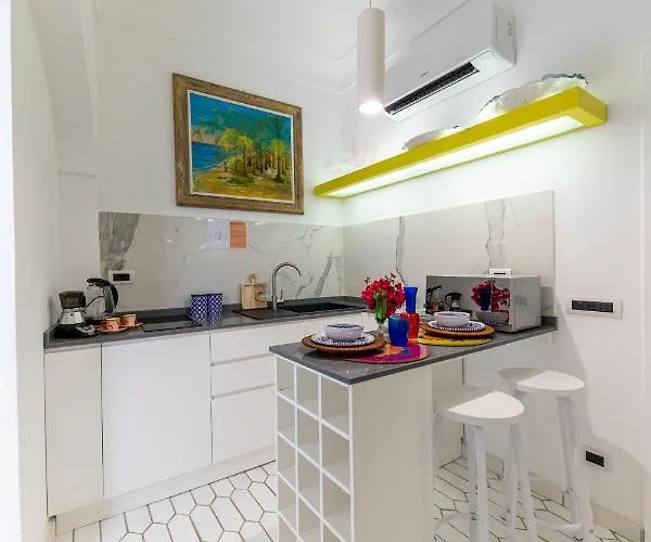 Con Jacuzzi In Piazzetta Dom wakacyjny Capri