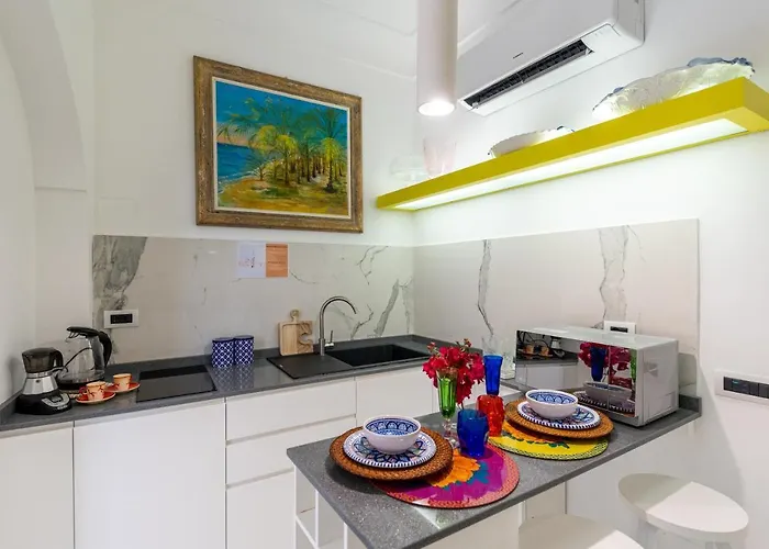 Con Jacuzzi In Piazzetta Dom wakacyjny Capri